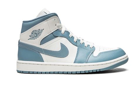 nike jordan blauw wit dames|Blauwe Jordan sneakers .